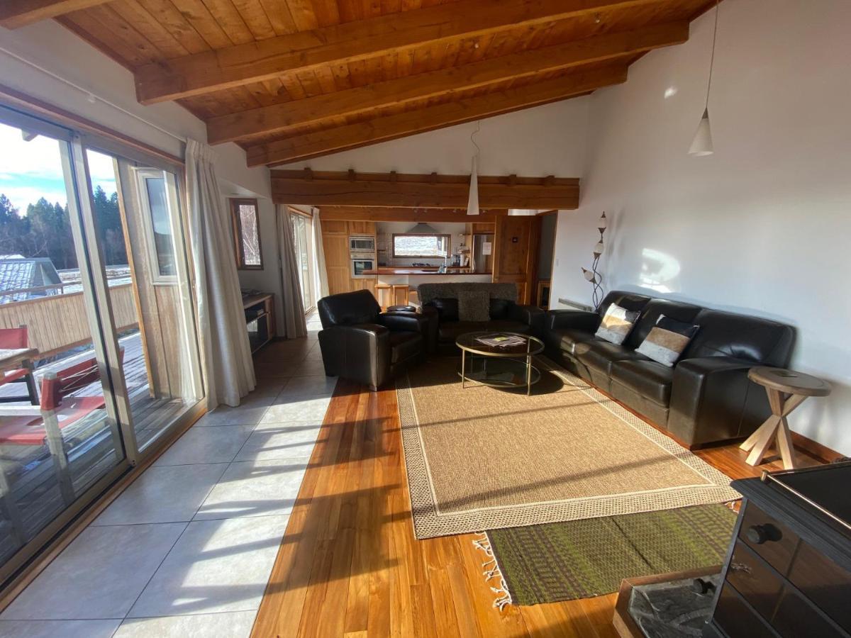Glacier Rock Lakeview House Lake Tekapo Exterior photo